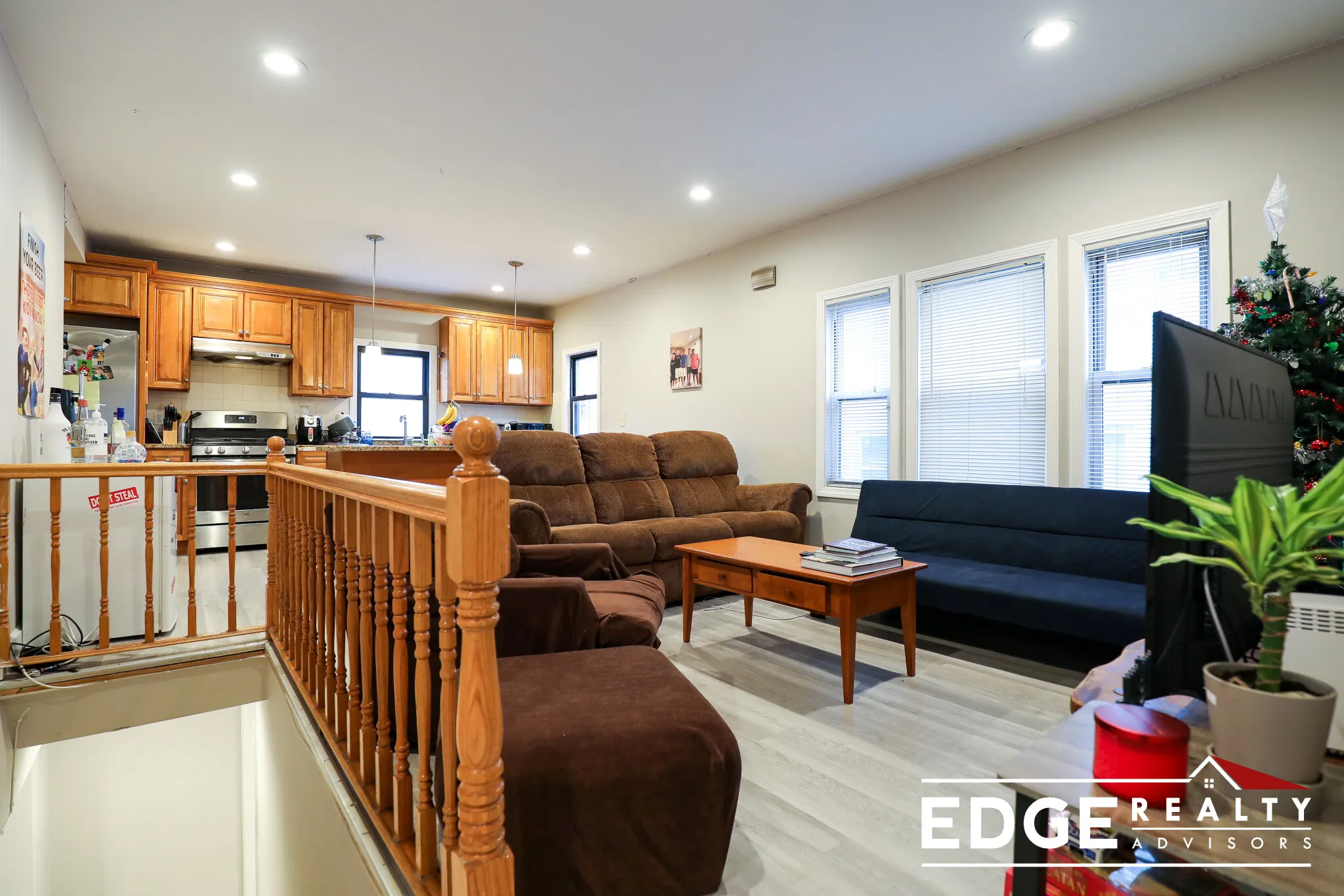 4 bed, 2 bath apartment for rent at 118 Glenville Ave Unit 1, Allston — photo 5 of 16