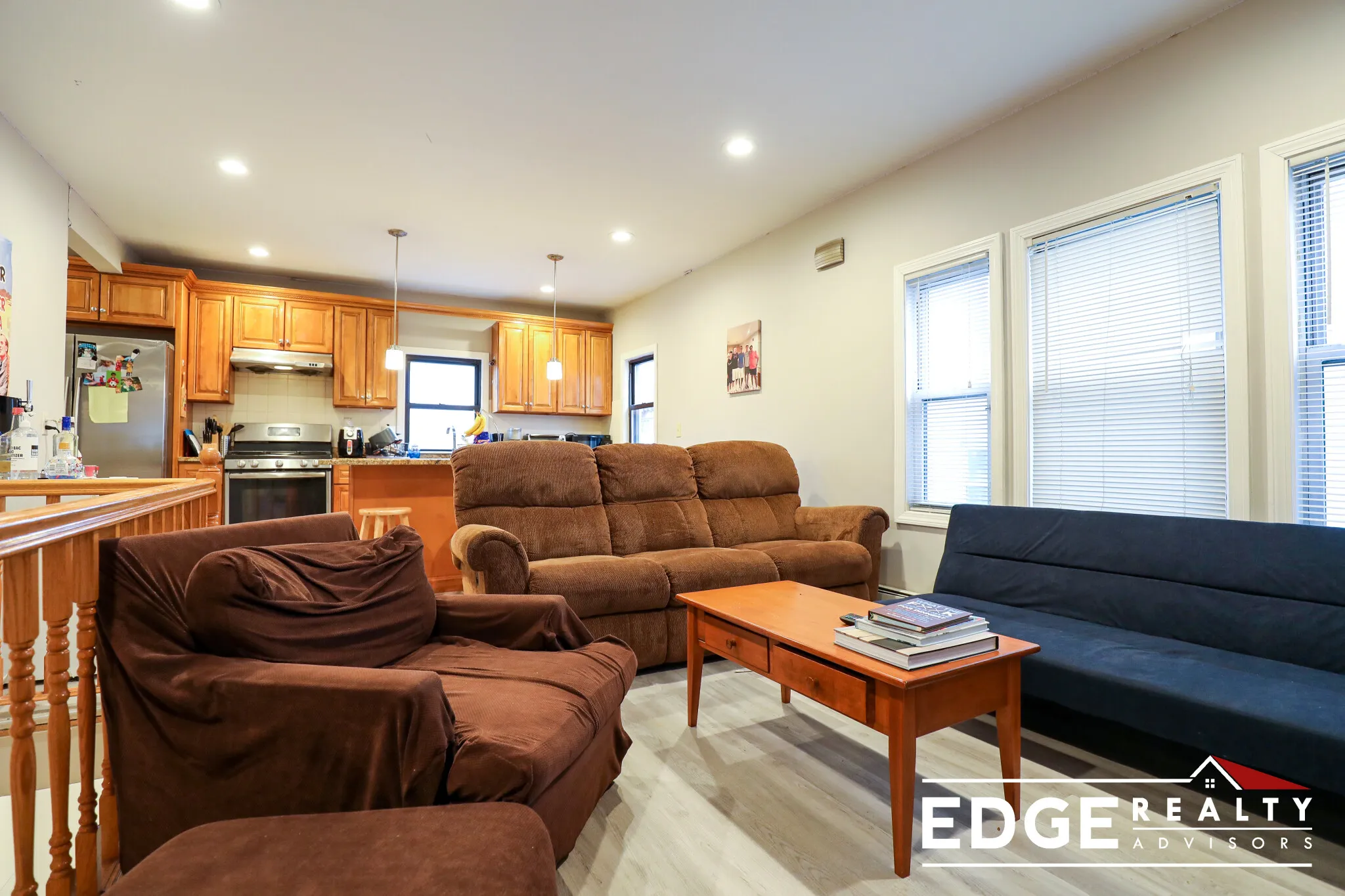 4 bed, 2 bath apartment for rent at 118 Glenville Ave Unit 1, Allston — photo 6 of 16