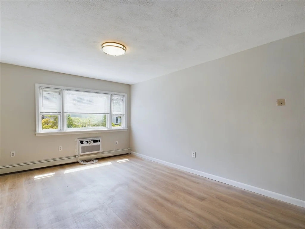 2 bed, 1 bath apartment for rent at 118 Greenleaf St Unit 5, Quincy — photo 4 of 8