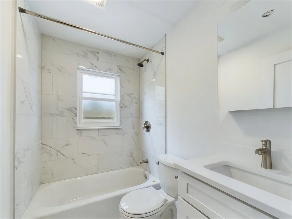 2 bed, 1 bath apartment for rent at 118 Greenleaf St Unit 5, Quincy — photo 6 of 8
