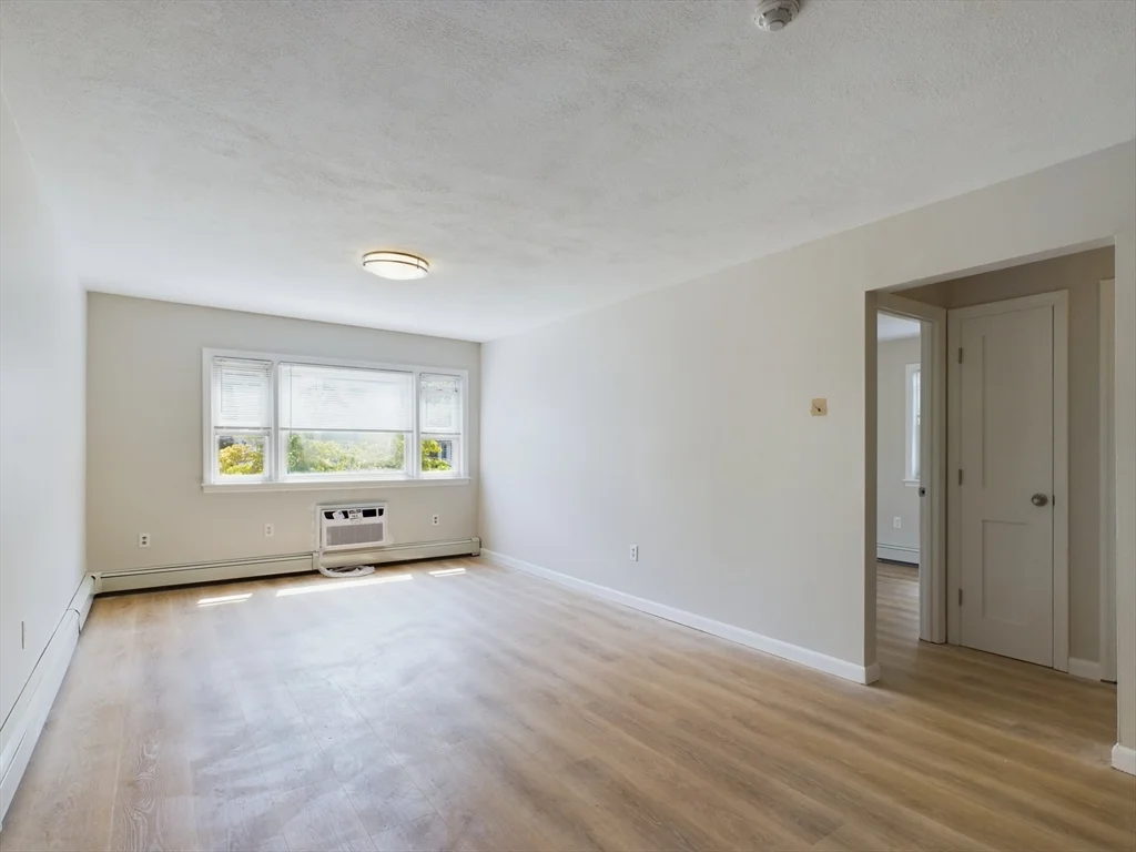 2 bed, 1 bath apartment for rent at 118 Greenleaf St Unit 9, Quincy — photo 3 of 8