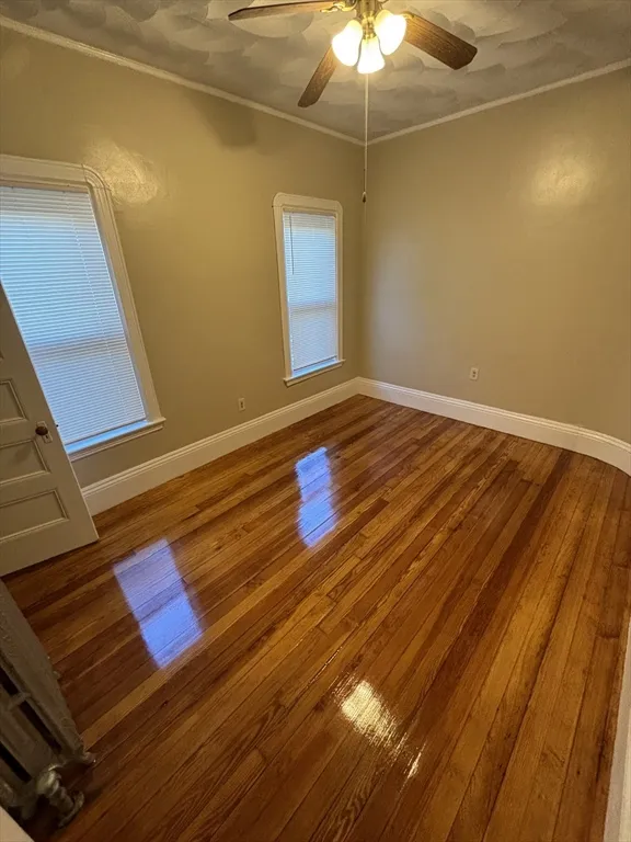 3 bed, 1 bath apartment for rent at 118 Harrishof St Unit 2, Dorchester — photo 3 of 14