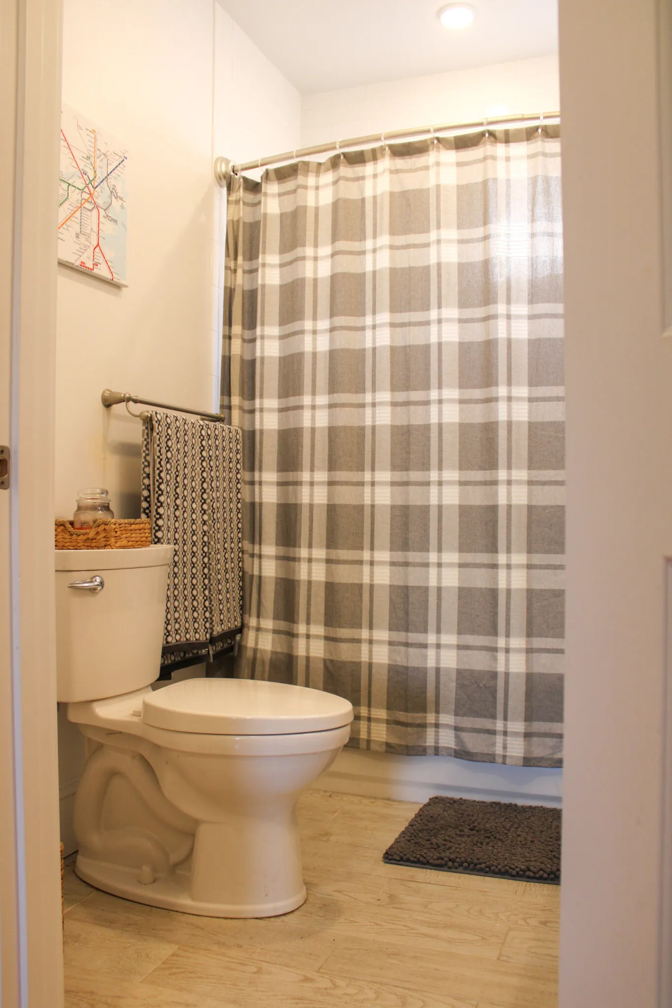 4 bed, 2 bath apartment for rent at 118 Holland St Unit 2R, Davis Square — photo 8 of 22
