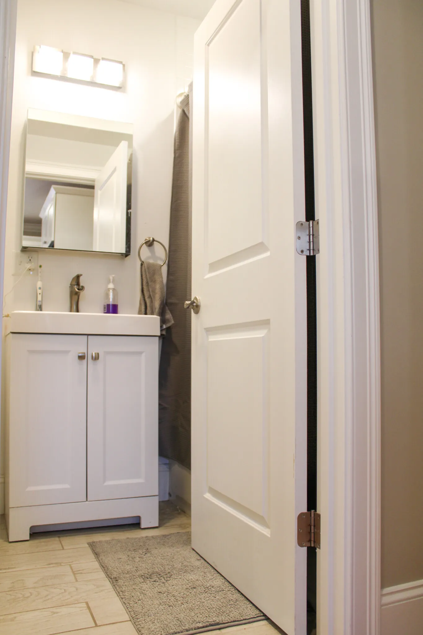 4 bed, 2 bath apartment for rent at 118 Holland St Unit 2R, Davis Square — photo 17 of 22