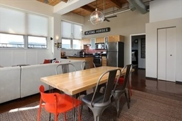 2 bed, 2 bath apartment for rent at 118 Holmes St Unit 401, North Quincy — photo 3 of 9