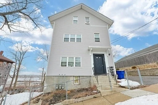 3 bed, 1 bath apartment for rent at 118 Maple St Unit 1, Fall River — photo 16 of 16