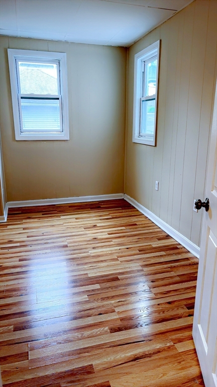 3 bed, 1 bath apartment for rent at 118 Maple St Unit 2, Fall River — photo 5 of 20
