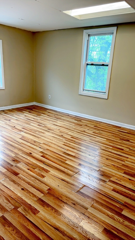 3 bed, 1 bath apartment for rent at 118 Maple St Unit 2, Fall River — photo 16 of 20