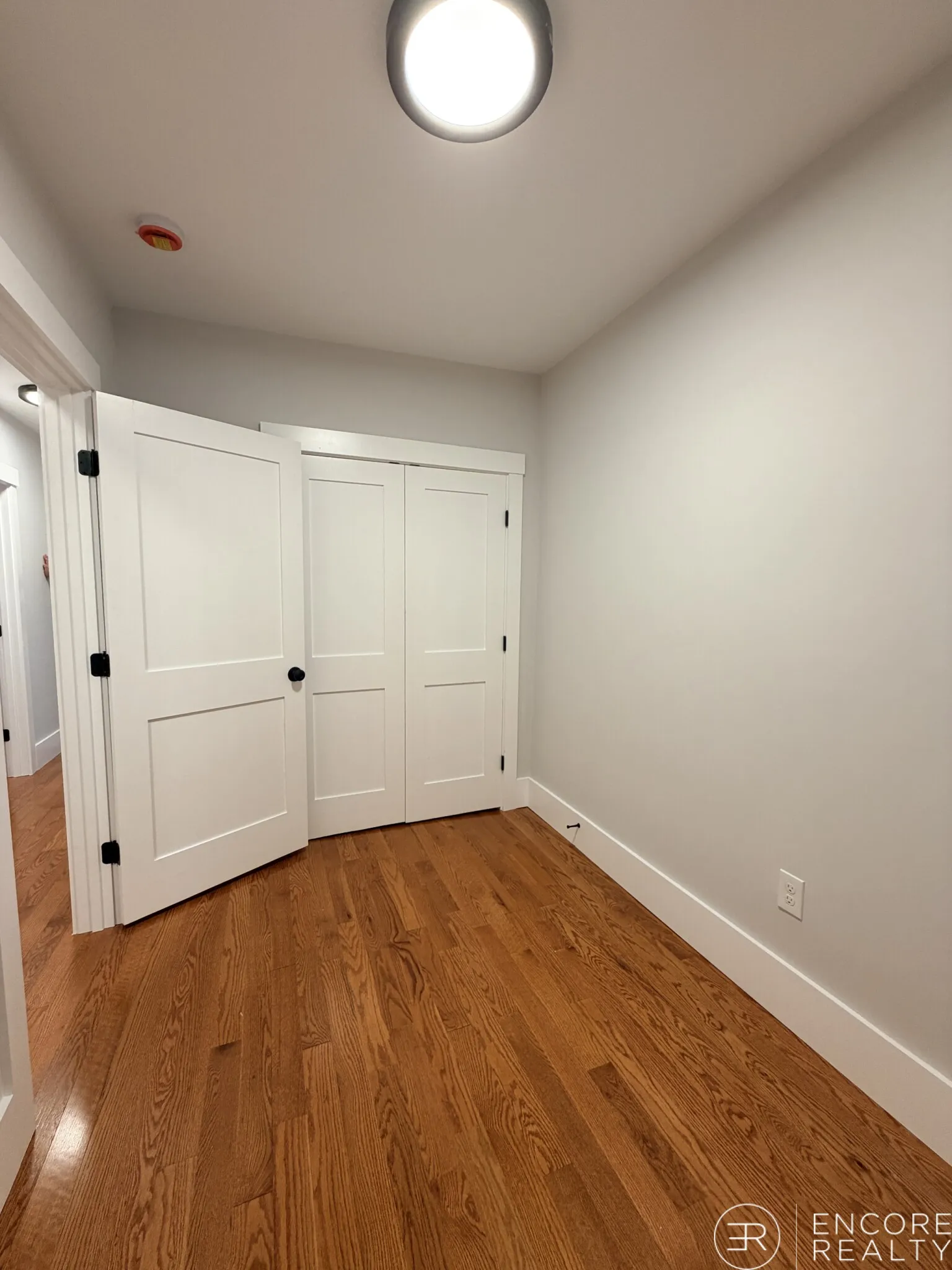 2.5 bed, 1 bath apartment for rent at 118 Marginal St Unit 101, East Boston — photo 13 of 35