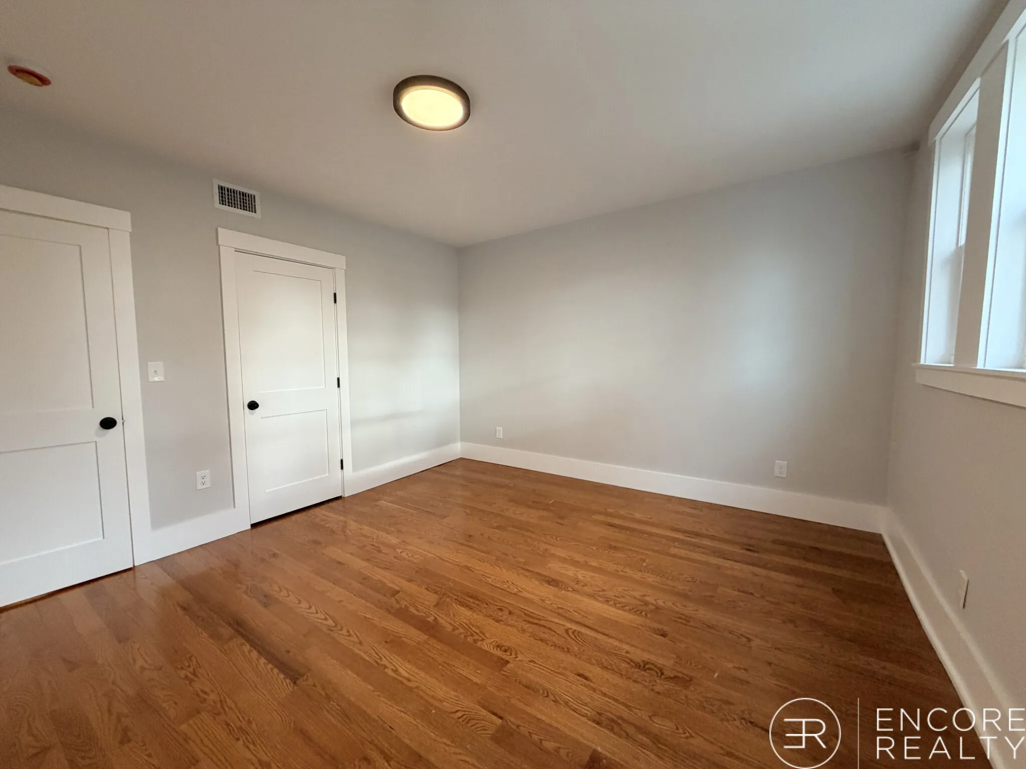 2.5 bed, 1 bath apartment for rent at 118 Marginal St Unit 1a, East Boston — photo 20 of 35