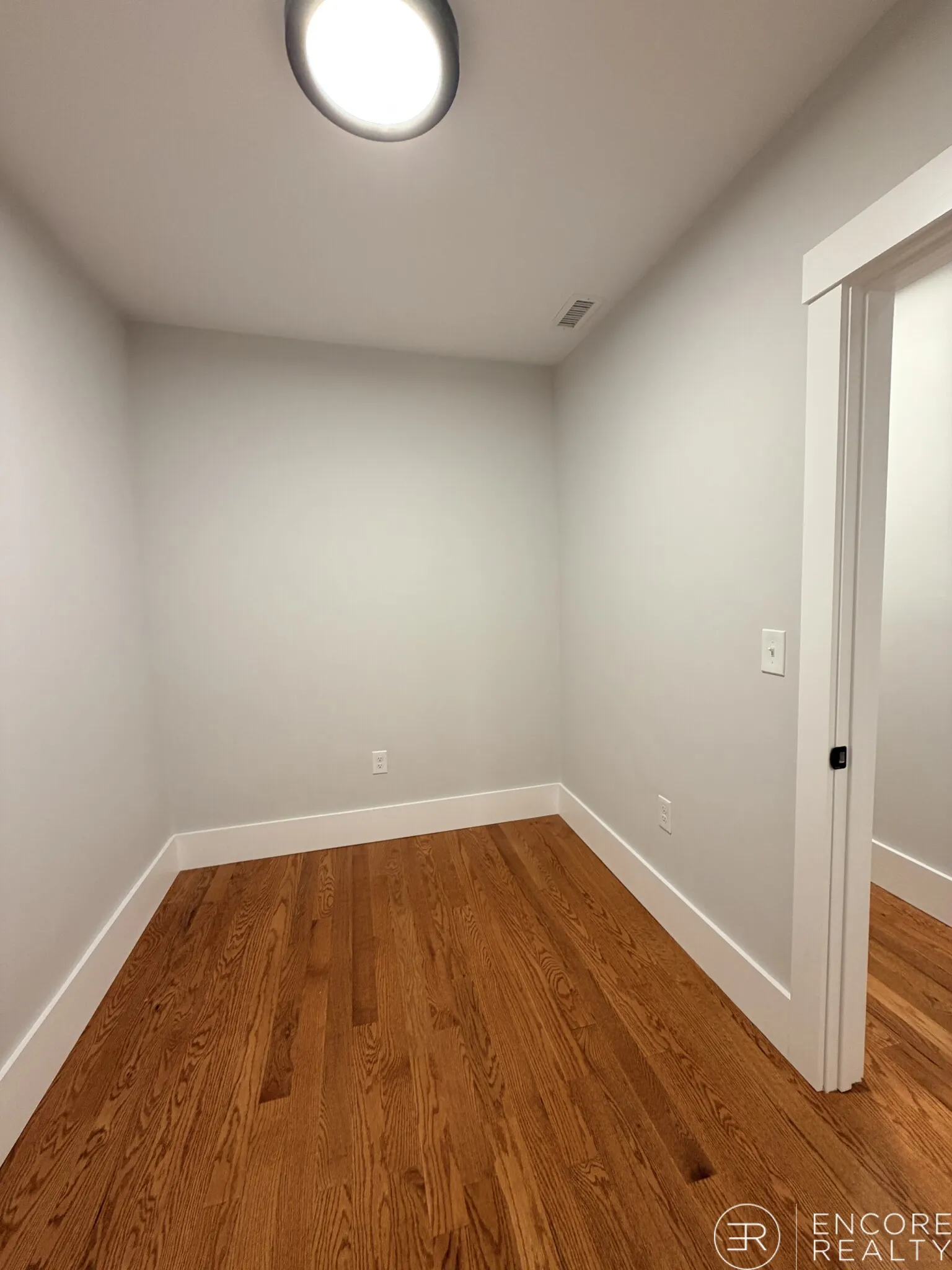 2.5 bed, 1 bath apartment for rent at 118 Marginal St Unit 1a, East Boston — photo 12 of 35