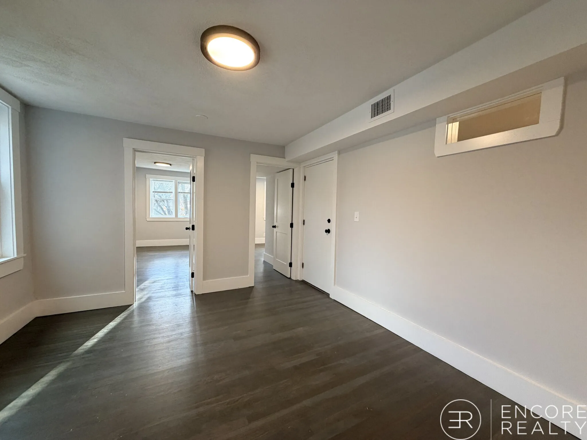 3.5 bed, 1 bath apartment for rent at 118 Marginal St Unit 2W, East Boston — photo 5 of 42