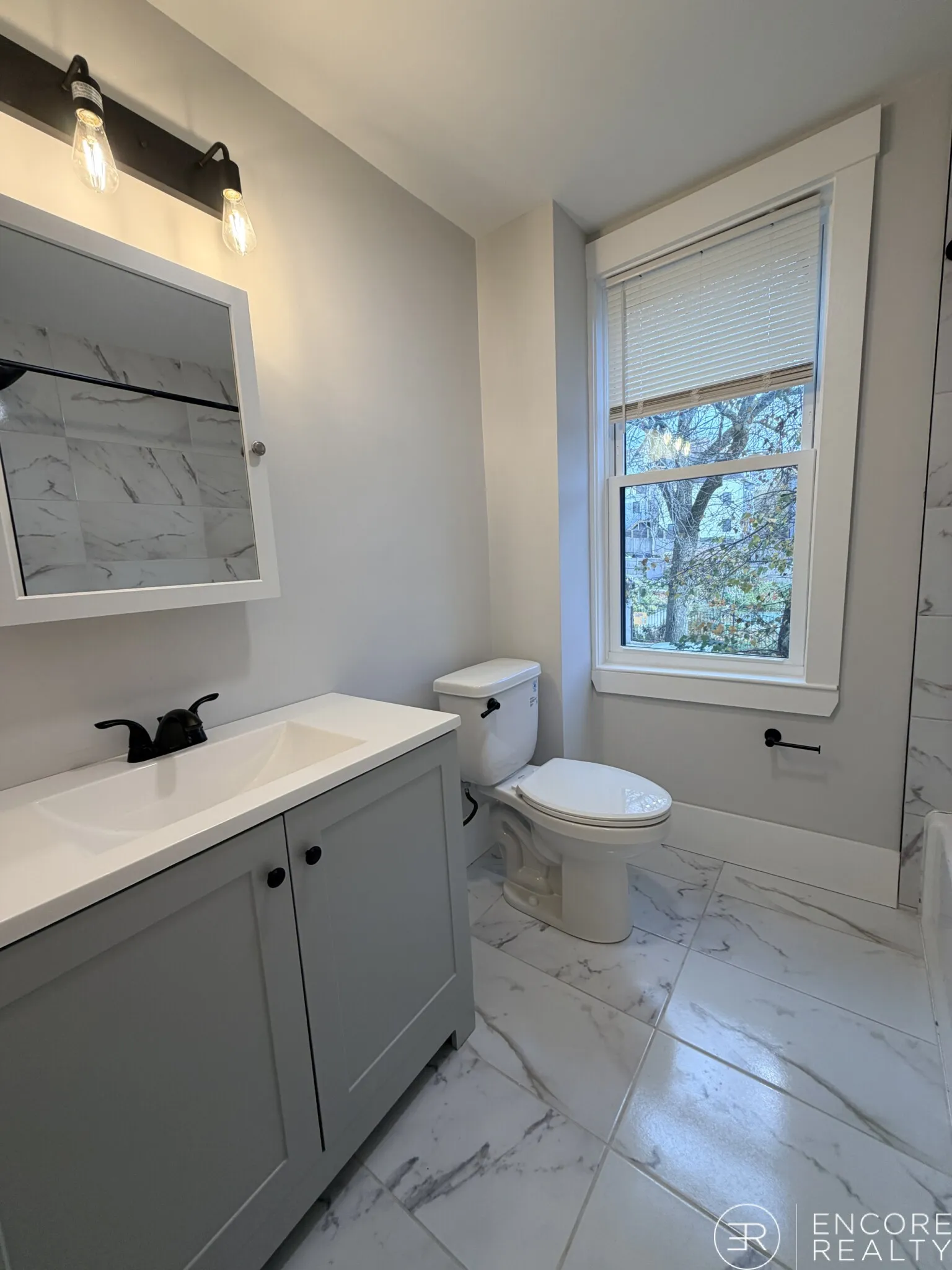 3.5 bed, 1 bath apartment for rent at 118 Marginal St Unit 2W, East Boston — photo 8 of 42
