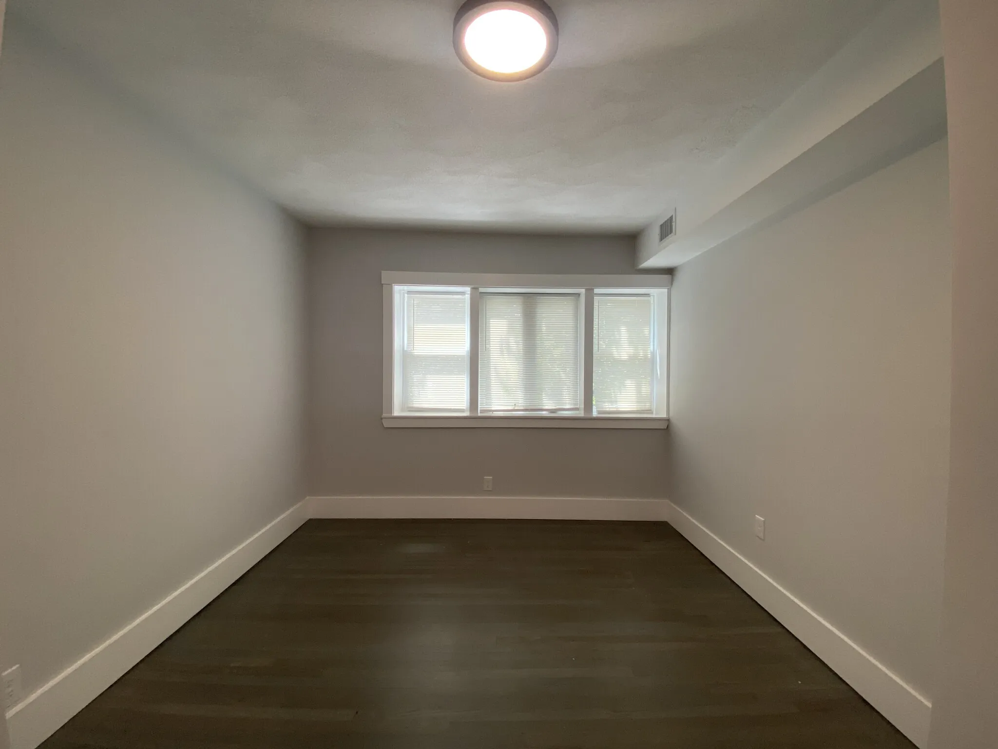 3.5 bed, 1 bath apartment for rent at 118 Marginal St Unit 2W, East Boston — photo 36 of 42