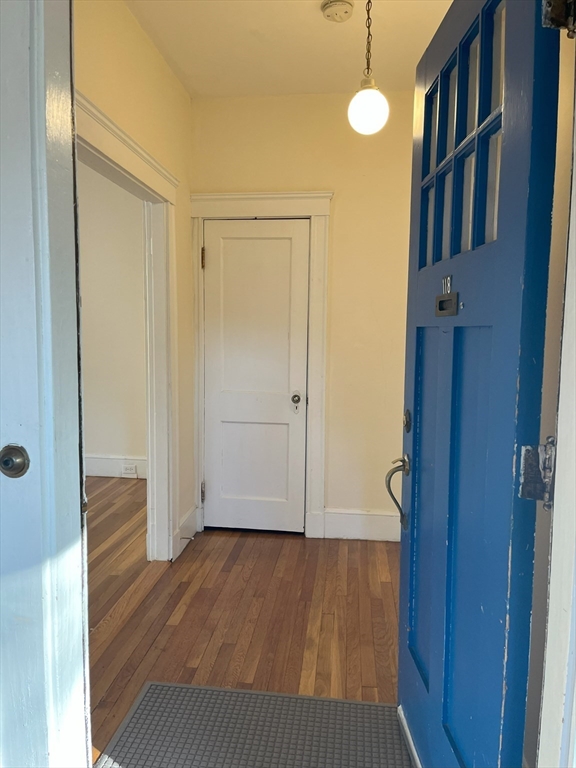 2 bed, 1 bath apartment for rent at 118 Milton Unit 118, Arlington — photo 1 of 12