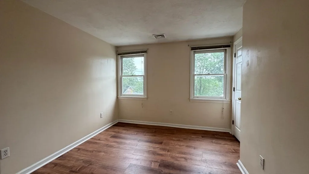 3 bed, 1.5 bath apartment for rent at 118 Montclair Ave Unit 1, Piety Corner Historic District — photo 26 of 36