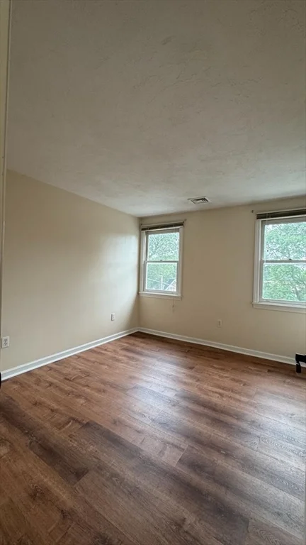 3 bed, 1.5 bath apartment for rent at 118 Montclair Ave Unit 1, Piety Corner Historic District — photo 25 of 36