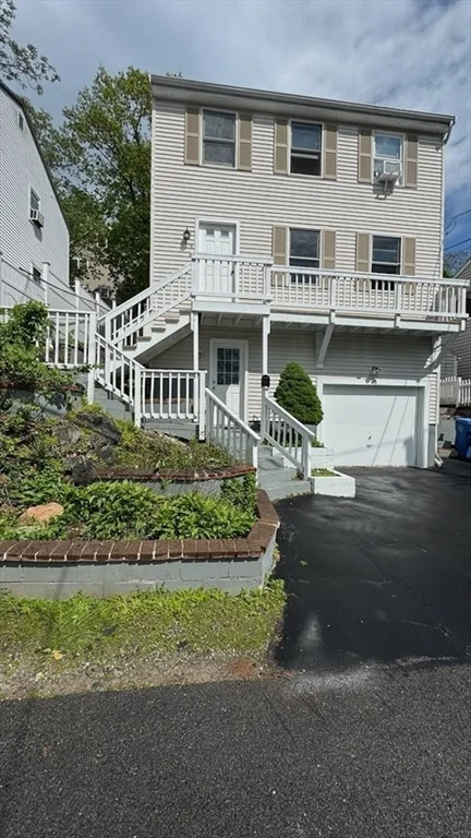 3 bed, 1.5 bath apartment for rent at 118 Montclair Ave Unit 1, Piety Corner Historic District