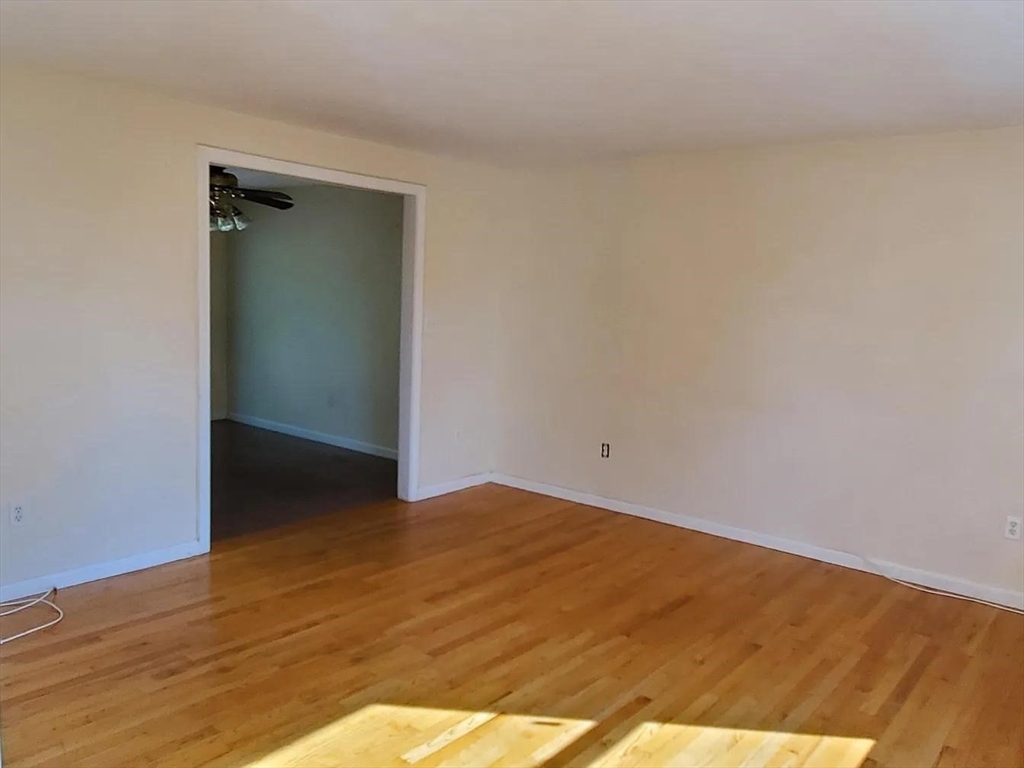 3 bed, 1 bath apartment for rent at 118 Montclair Ave Unit SF, Waltham — photo 22 of 26