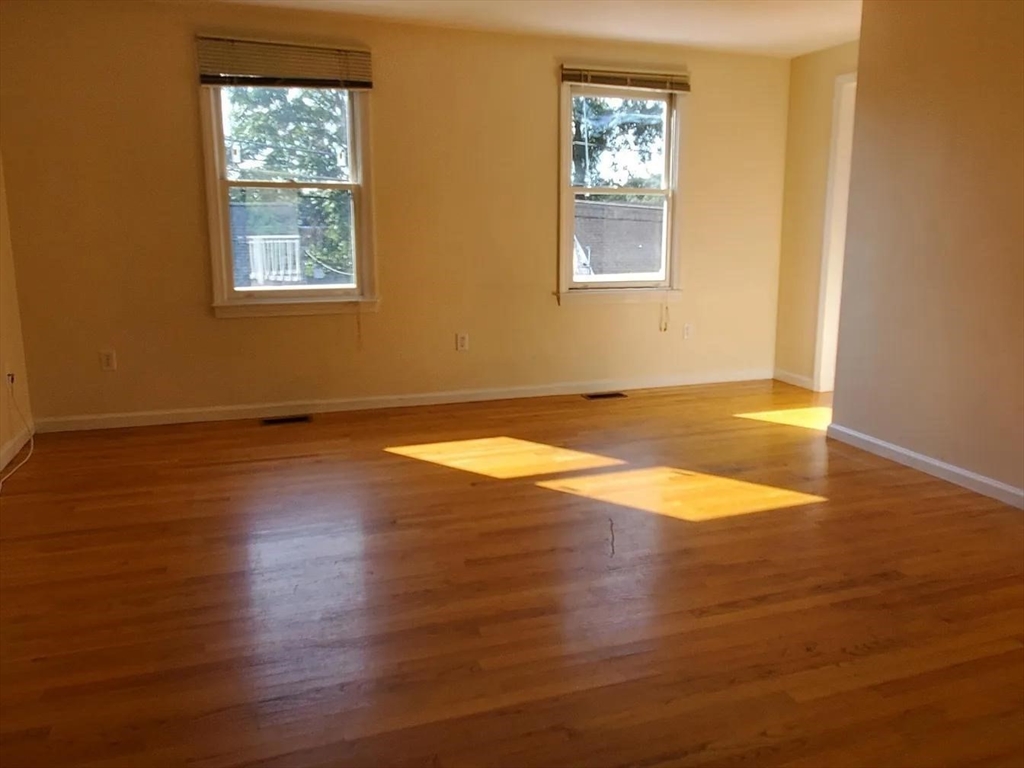 3 bed, 1 bath apartment for rent at 118 Montclair Ave Unit SF, Waltham — photo 21 of 26