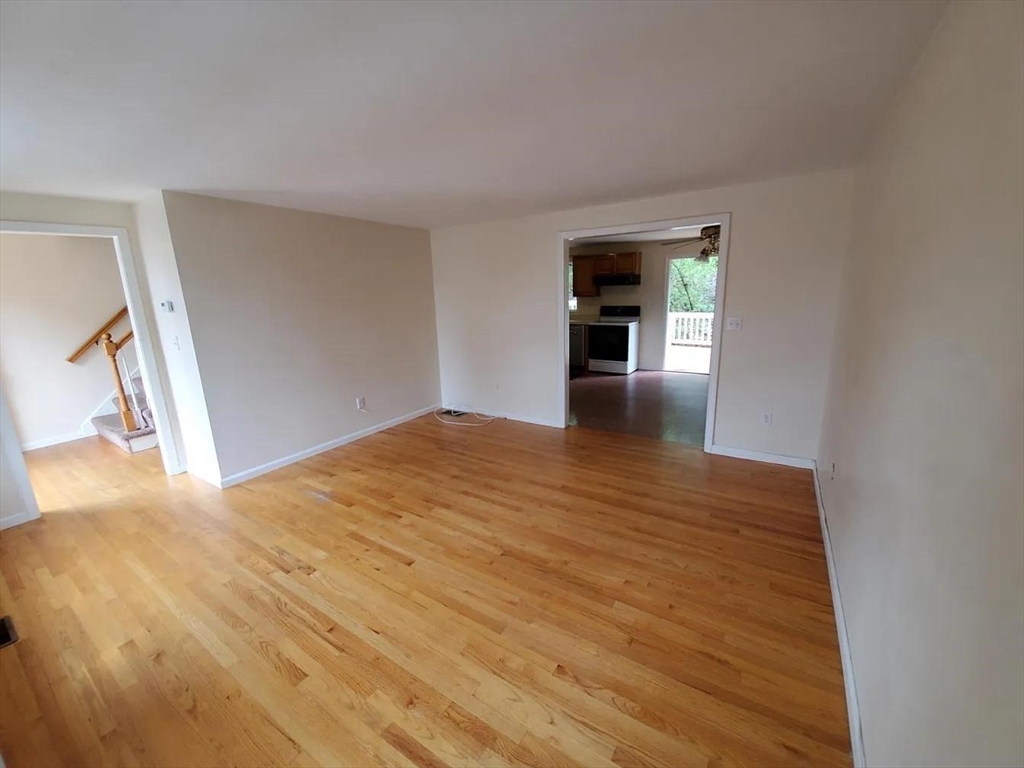 3 bed, 1 bath apartment for rent at 118 Montclair Ave Unit SF, Waltham — photo 10 of 26