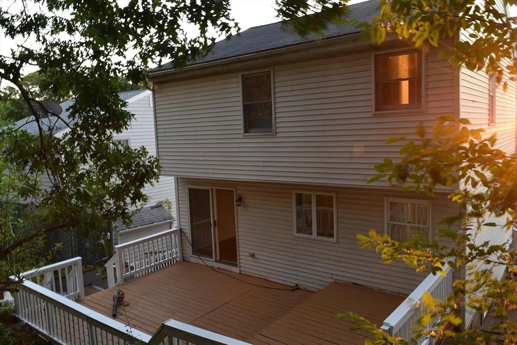 3 bed, 1 bath apartment for rent at 118 Montclair Ave Unit SF, Waltham — photo 4 of 26