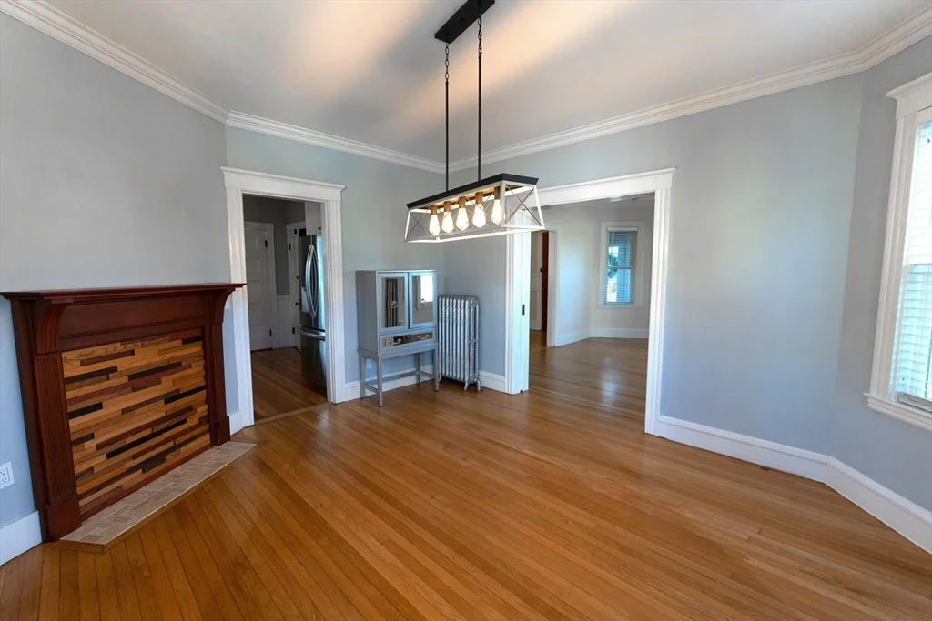4 bed, 1 bath apartment for rent at 118 Newburg St Unit 118, Roslindale — photo 3 of 37
