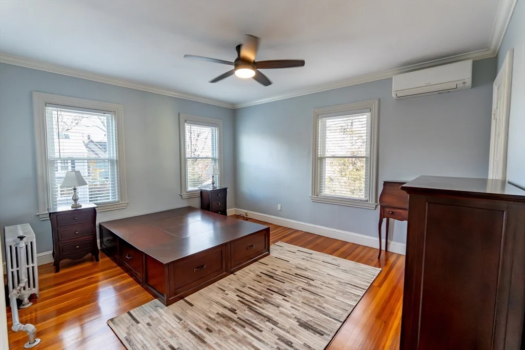 4 bed, 1 bath apartment for rent at 118 Newburg St Unit 118, Roslindale — photo 14 of 37