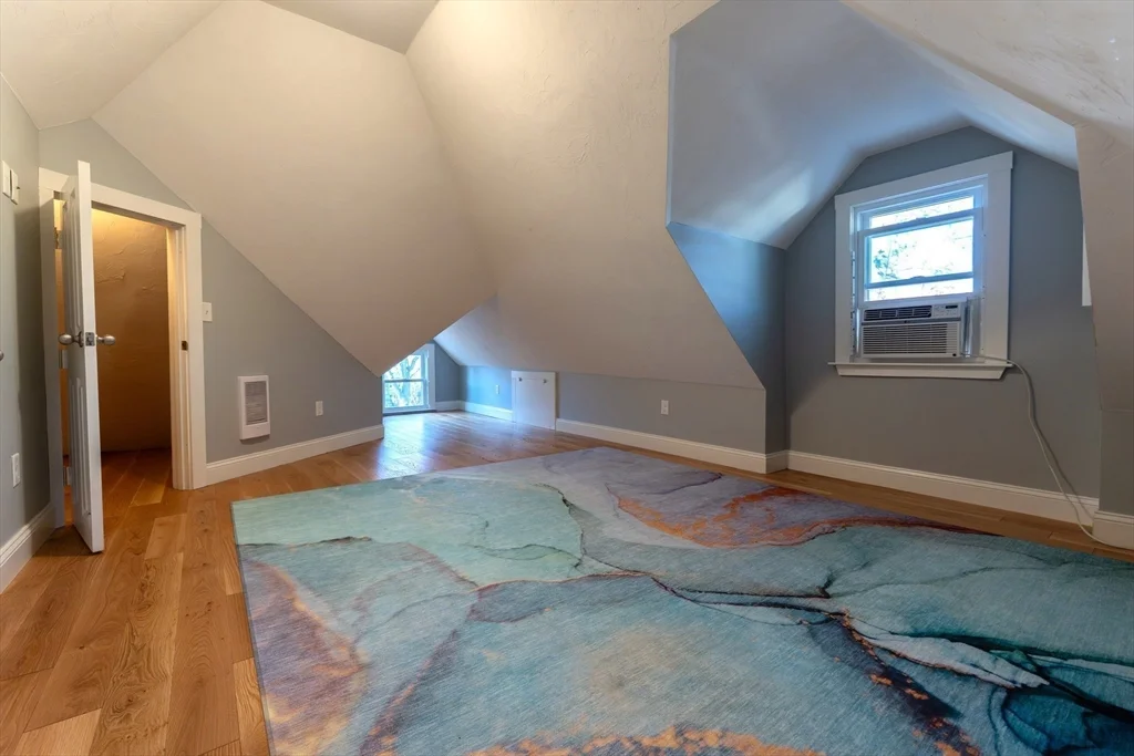 4 bed, 1 bath apartment for rent at 118 Newburg St Unit 118, Roslindale — photo 24 of 37