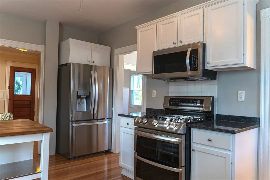 4 bed, 1 bath apartment for rent at 118 Newburg St Unit 118, Roslindale — photo 7 of 37