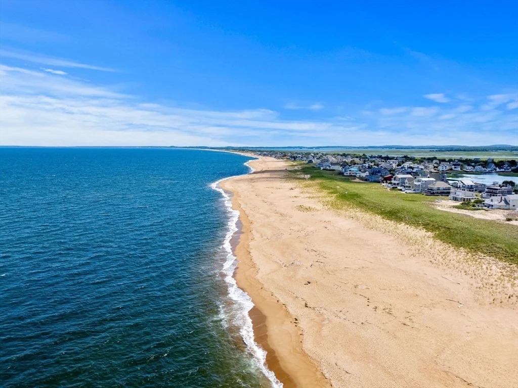 3 bed, 2 bath apartment for rent at 118 Northern Unit WINTER, Plum Island — photo 28 of 35