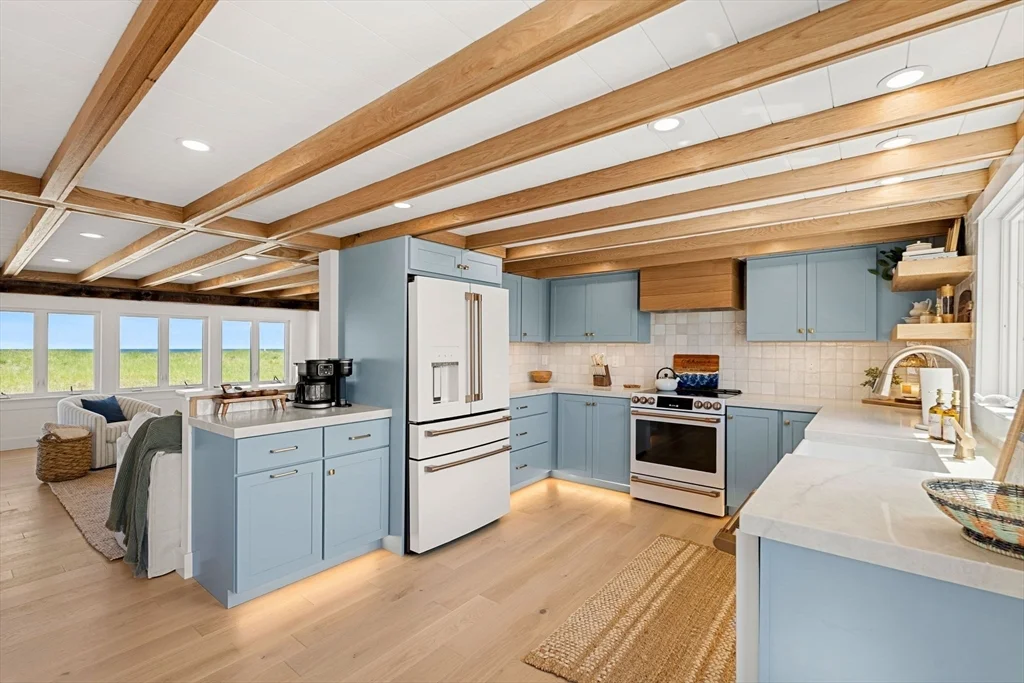 3 bed, 2 bath apartment for rent at 118 Northern Unit WINTER, Plum Island — photo 4 of 35