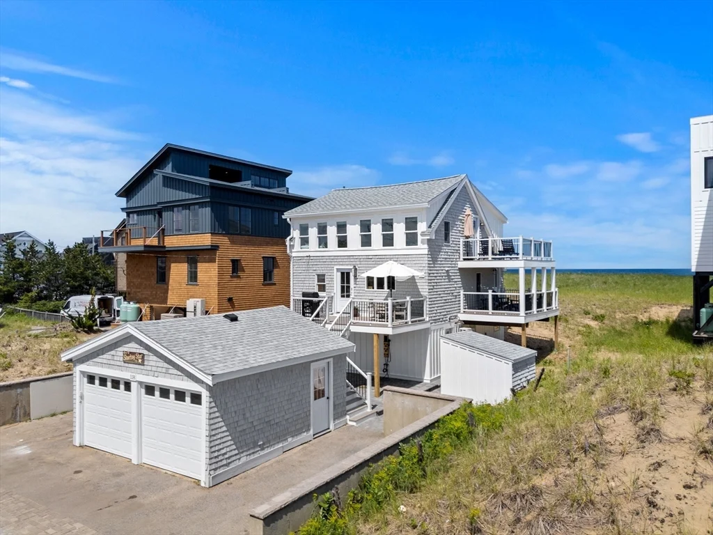 3 bed, 2 bath apartment for rent at 118 Northern Unit WINTER, Plum Island