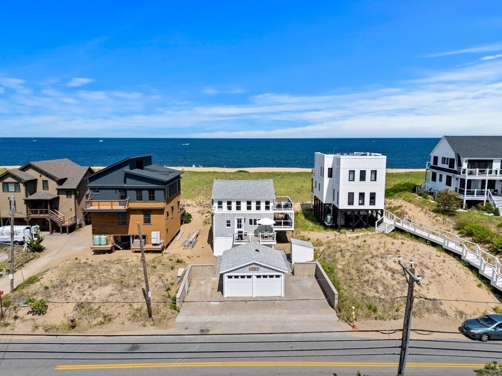 3 bed, 2 bath apartment for rent at 118 Northern Unit WINTER, Plum Island — photo 33 of 35