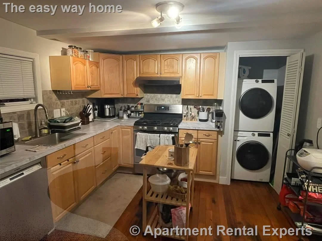 2 bed, 1 bath apartment for rent at 118 Otis St Unit 1, East Cambridge — photo 2 of 14