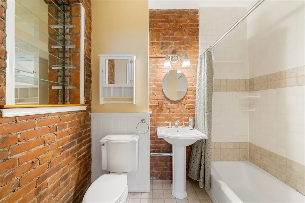2 bed, 2 bath apartment for rent at 118 Perkins St Unit 3, East Somerville — photo 22 of 24