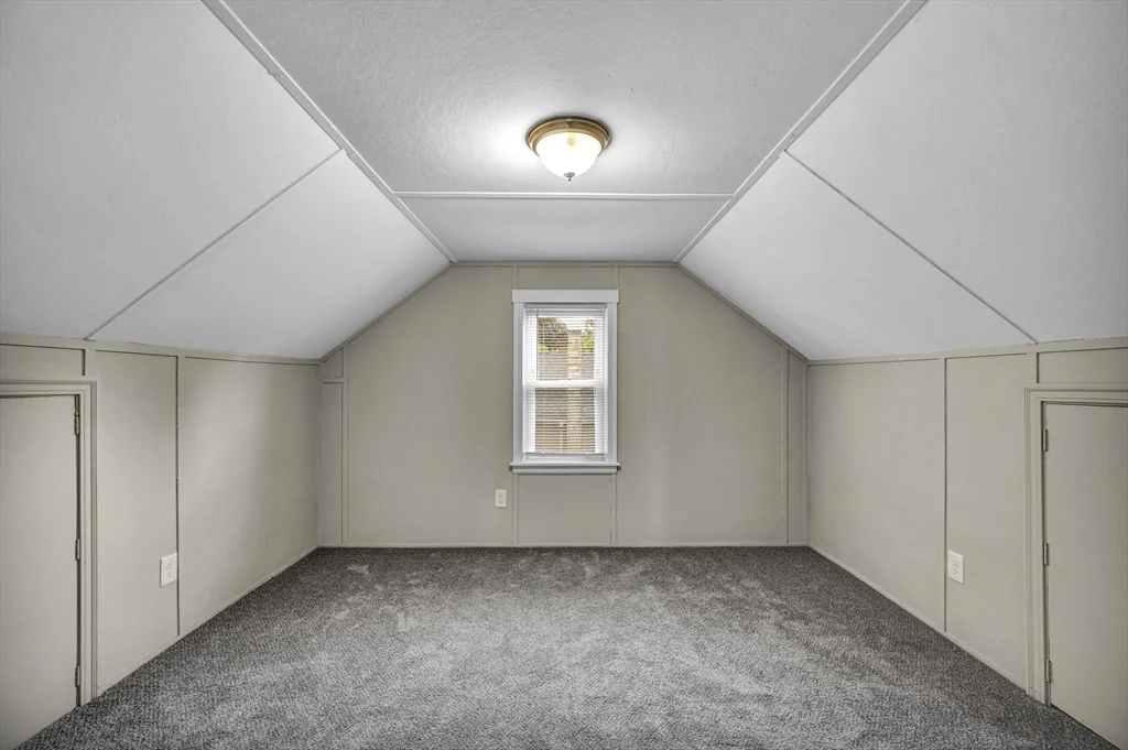 3 bed, 1 bath apartment for rent at 118 Pilgrim Rd, East Forest Park — photo 14 of 15