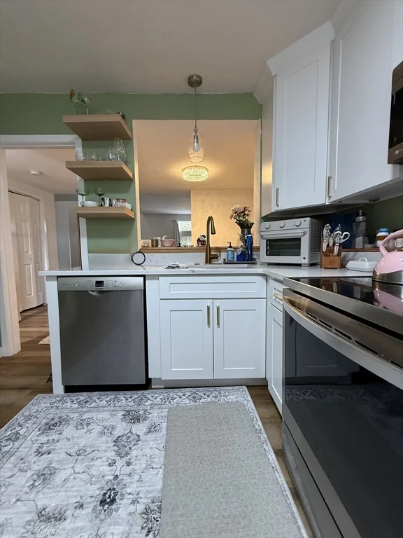 2 bed, 1 bath apartment for rent at 118 Riverview Pl Unit D, Southbridge — photo 11 of 14
