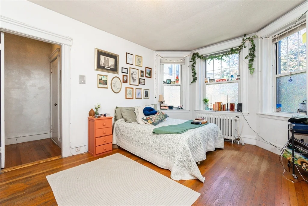 1 bed, 1 bath apartment for rent at 118 Riverway Unit 22, Longwood — photo 3 of 18