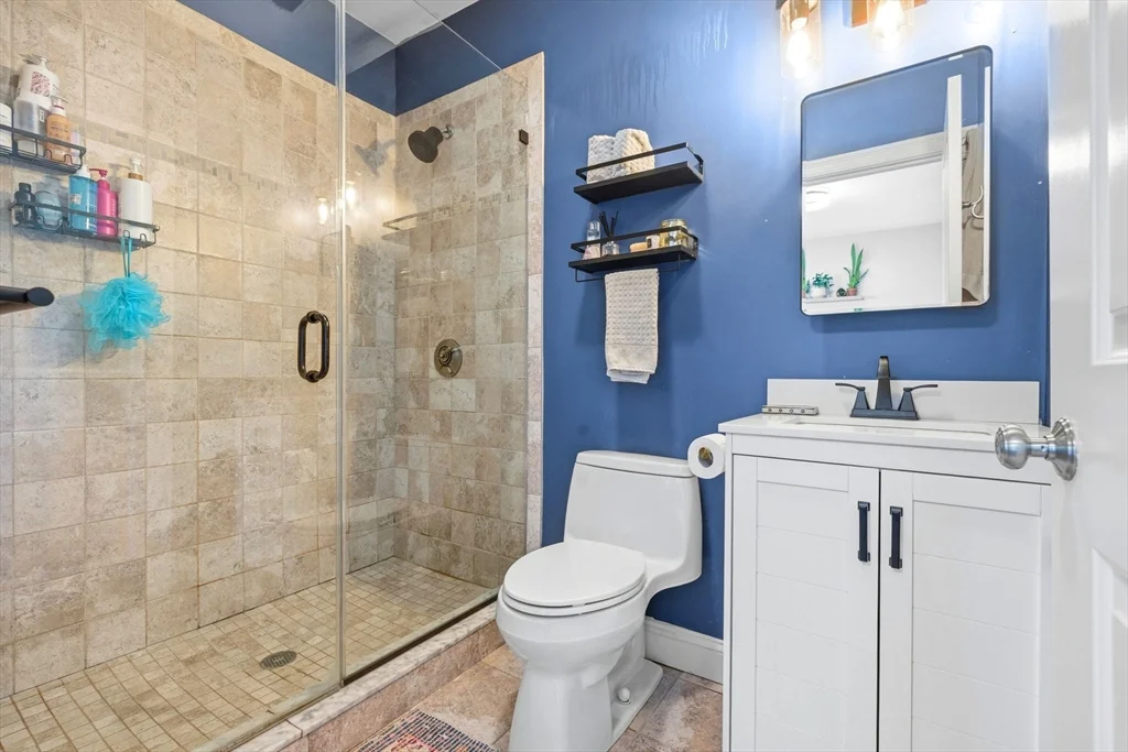 3 bed, 2 bath apartment for rent at 118 Saxton St Unit 3, Dorchester — photo 18 of 23