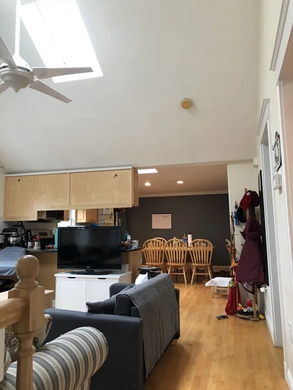 2 bed, 1 bath apartment for rent at 118 Sherman St Unit 118, Neighborhood Nine — photo 6 of 31