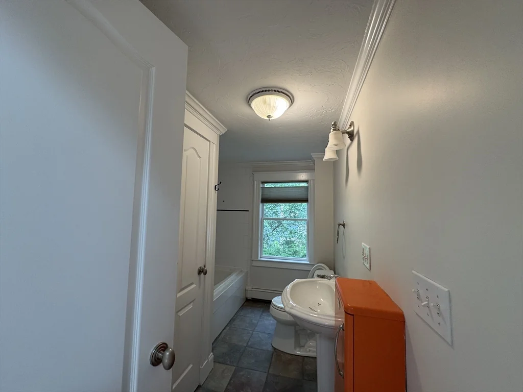 2 bed, 1 bath apartment for rent at 118 Sherman St Unit 118, Neighborhood Nine — photo 24 of 31