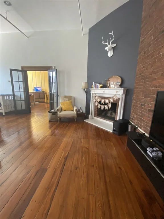 1 bed, 1 bath apartment for rent at 118 South St Unit 2A, Boston Downtown — photo 6 of 9