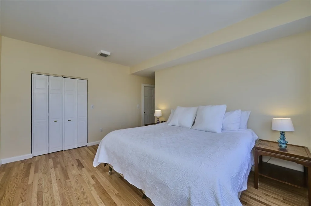 3 bed, 2 bath apartment for rent at 118 Trowbridge St Unit 6, Mid Cambridge — photo 13 of 27