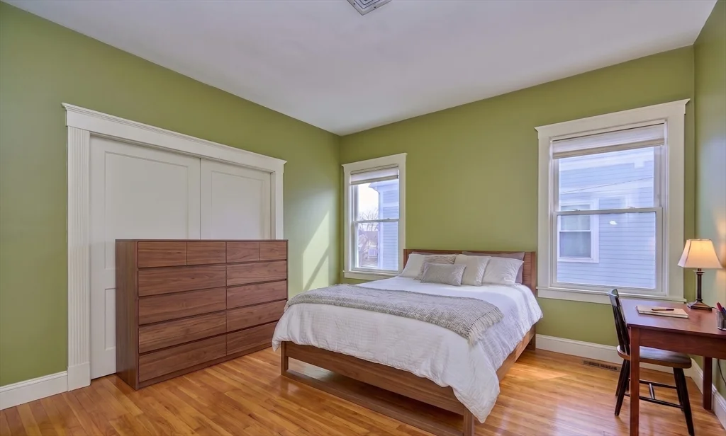 3 bed, 2 bath apartment for rent at 118 Trowbridge St Unit 6, Mid Cambridge — photo 9 of 27