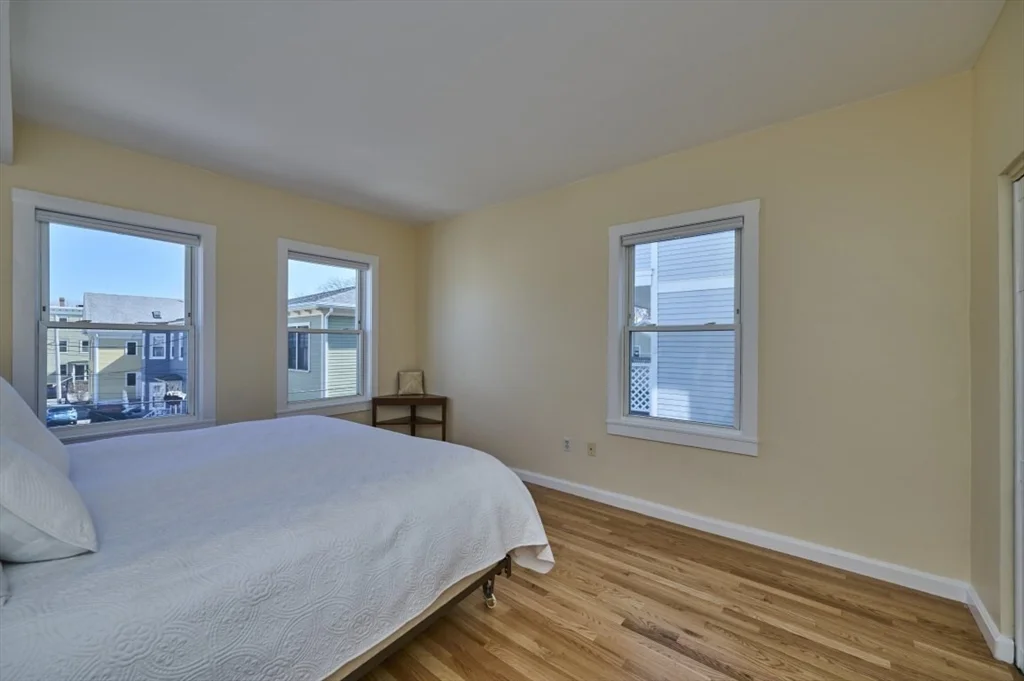3 bed, 2 bath apartment for rent at 118 Trowbridge St Unit 6, Mid Cambridge — photo 15 of 27
