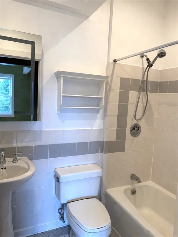 3 bed, 2 bath apartment for rent at 118 Trowbridge St Unit 6, Mid Cambridge — photo 22 of 27