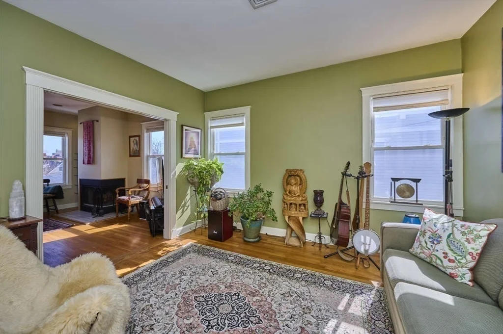 3 bed, 2 bath apartment for rent at 118 Trowbridge St Unit 6, Mid Cambridge — photo 10 of 27