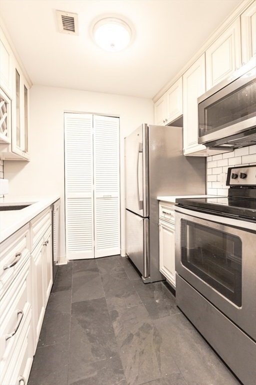 2 bed, 1 bath apartment for rent at 118 Tudor St Unit F, South Boston — photo 3 of 16