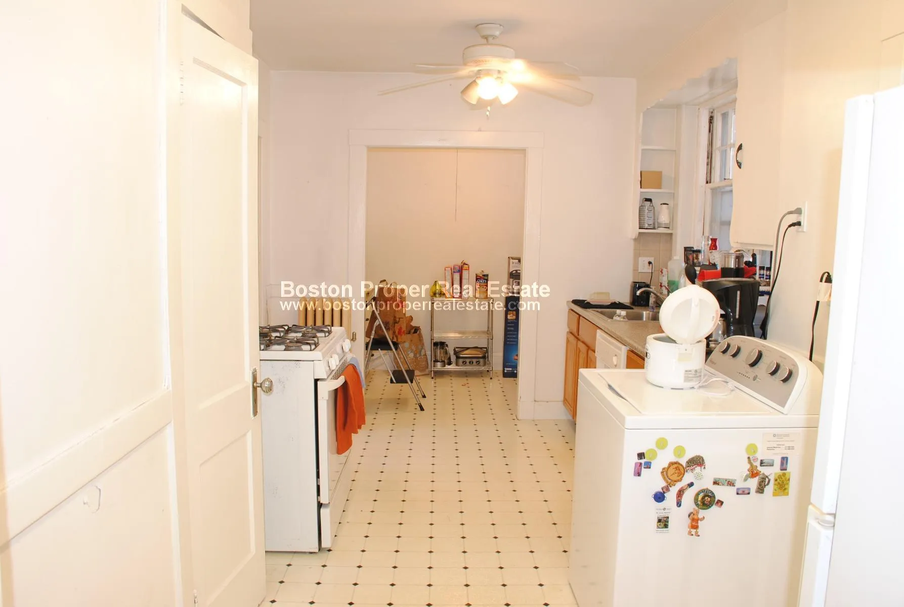 3 bed, 1 bath apartment for rent at 118 University Rd Unit 3, Aspinwall Hill — photo 5 of 17
